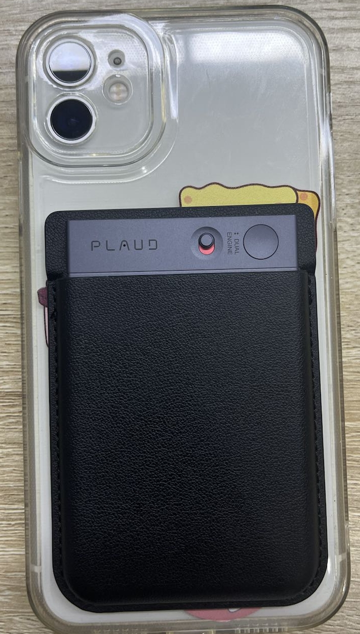 attach the PLAUD NOTE to the phone.jpg